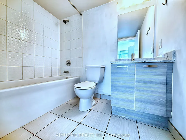 36 Lisgar St #1803 — Photo 10