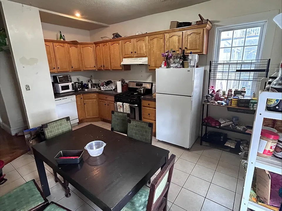 55 Hillside St #2
