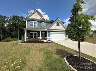 348 Ox Bow Cir, Mount Holly, NC 28120