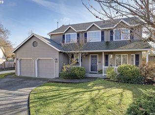 818 NE Eaglenest Ct, Hillsboro, OR 97124