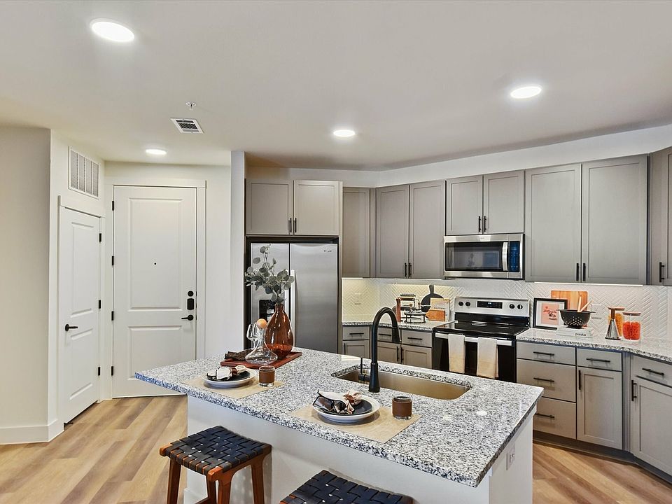 The Palo Apartments