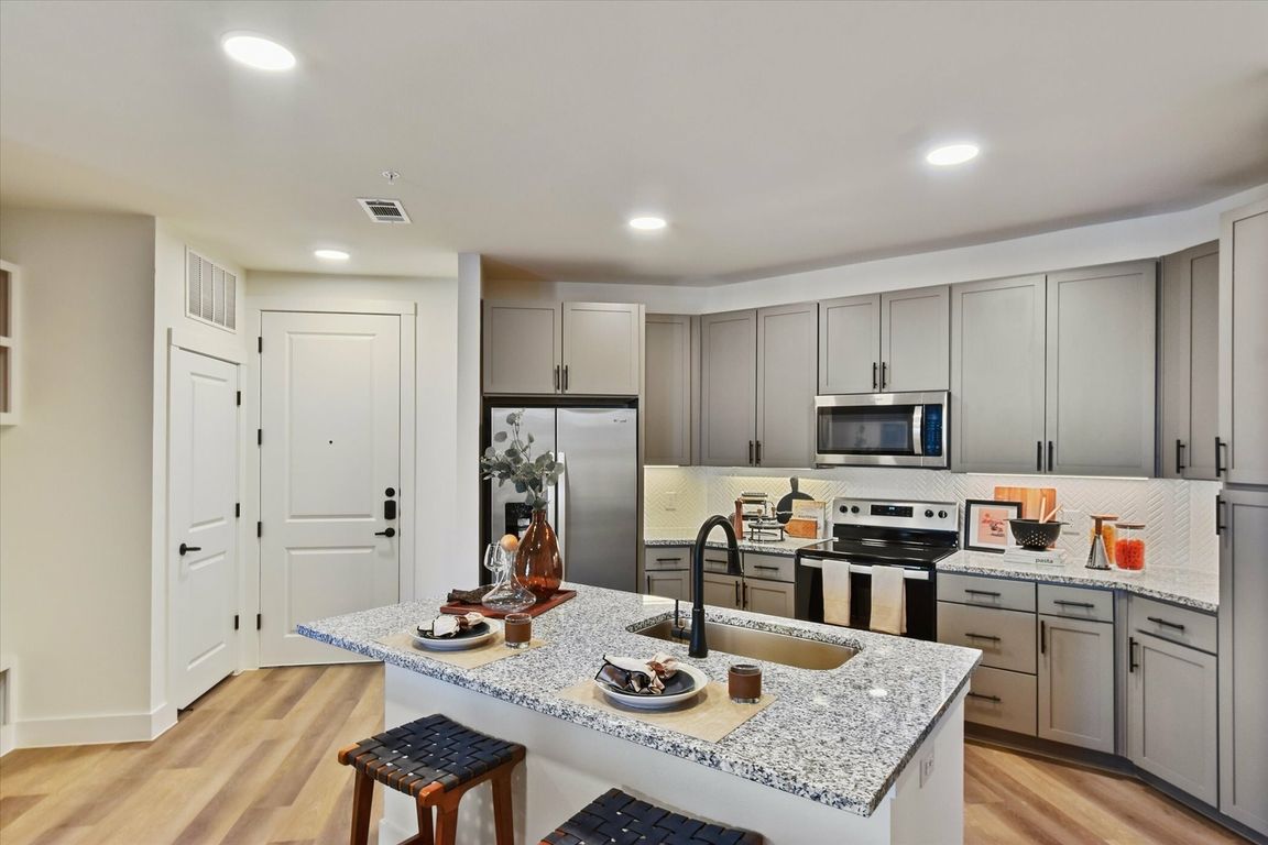 The Palo Apartments