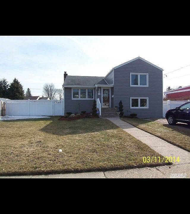 2nd image of 14 Young St