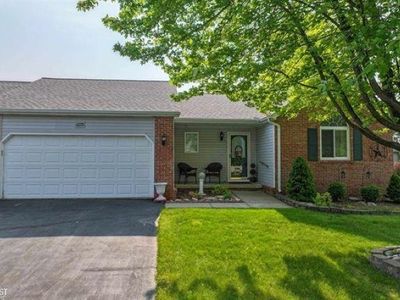 1273 Crystal Pointe Cir, Fenton, MI, 48430