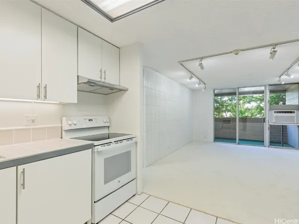 1099 Ala Napunani St APT 202, Honolulu, HI 96818