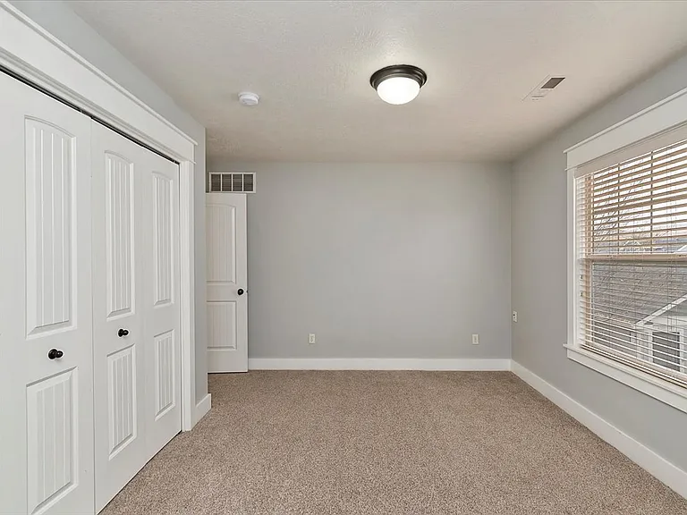 12722 N 9th Ave — Photo 20