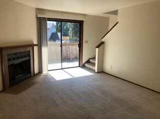 3194 Ivy Glen Dr, Eugene, OR 97402