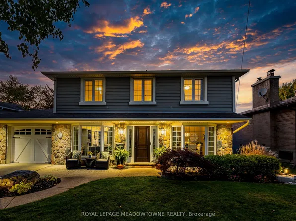 12 Cheltenham Ct, Brampton, ON L6W 1J3