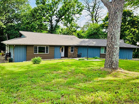 2nd image of 802 Hickory Street