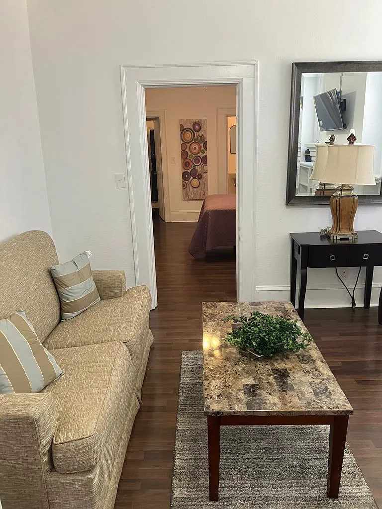 1 bed, 500 sqft, $1,175 — Photo 1