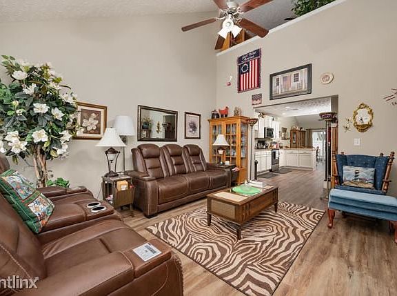 5th image of 2061R Caladonia Way