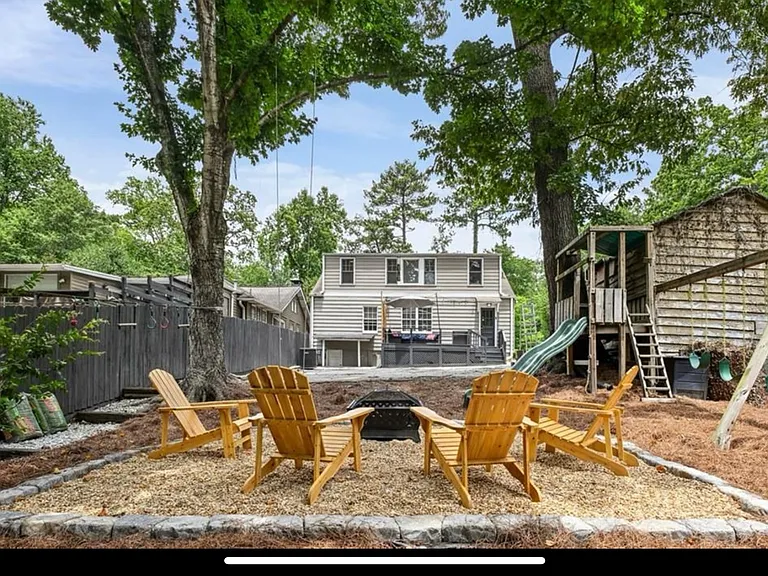 205 Lindbergh Dr NE — Photo 23