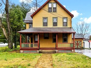 357 W 2nd St, Moorestown, NJ 08057