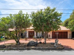 648 Riviera Dr, Boynton Beach, FL 33435