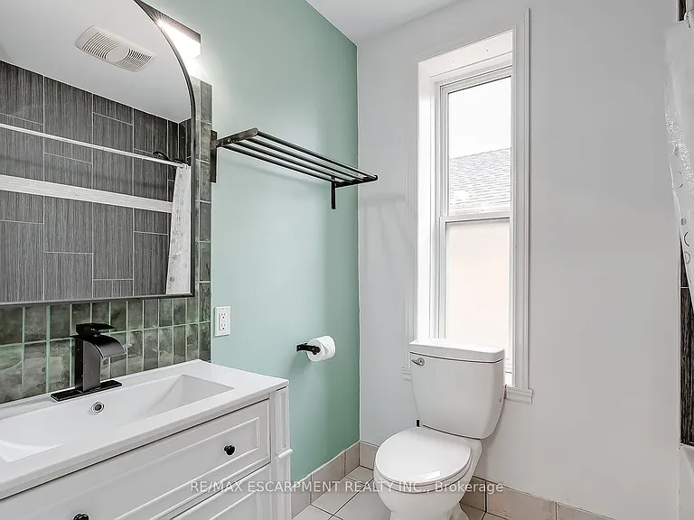 87 Colbourne St #2 — Photo 21
