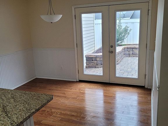 5th image of 115 Edinburgh Ct #115