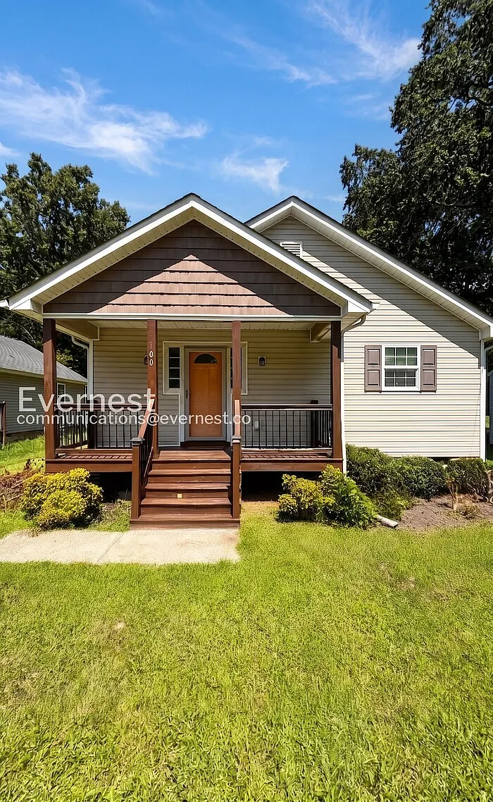 3 bed, 2.0 bath, 1400 sqft, $2,300 — Photo 1
