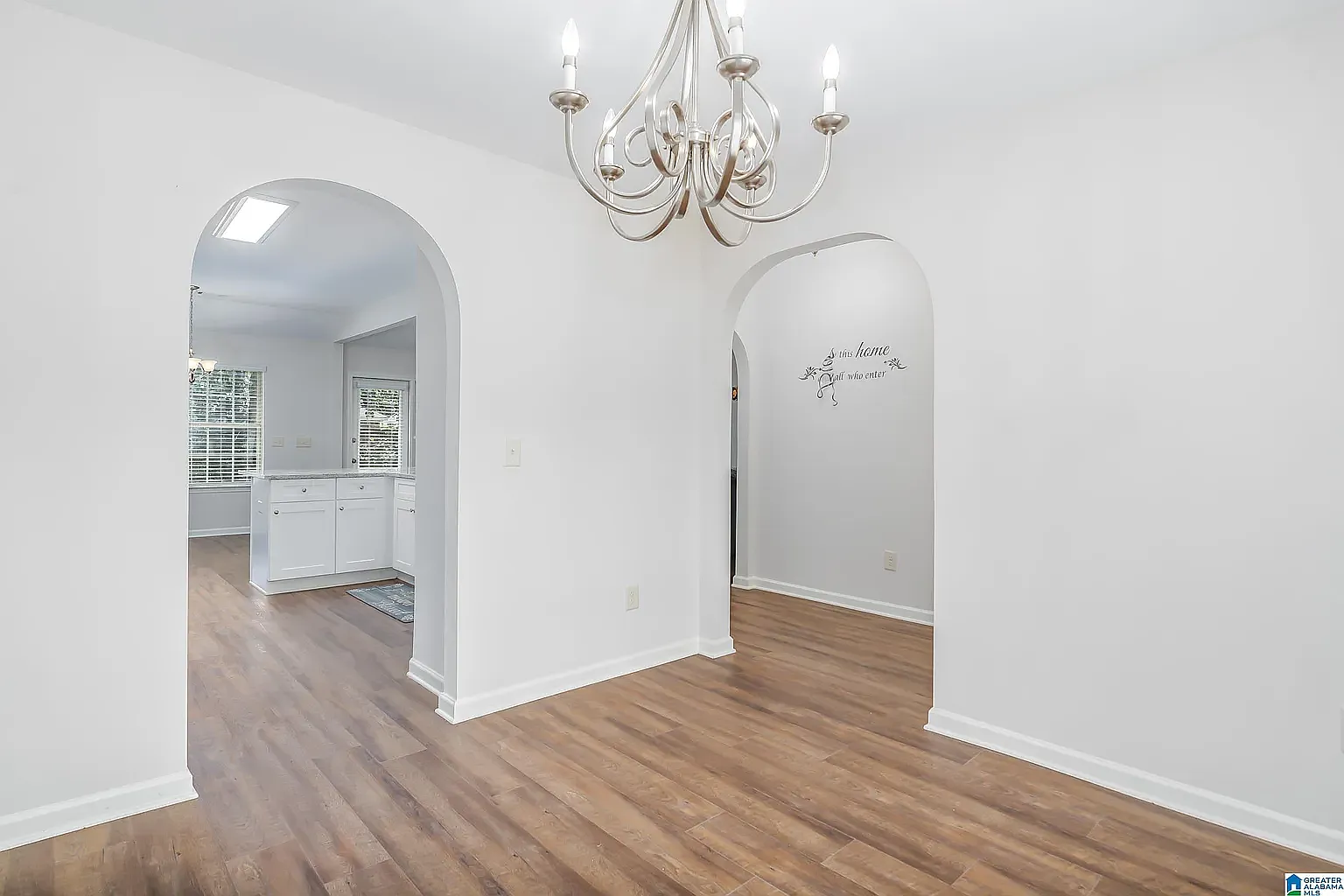 4 bed, 1700 sqft, $2,100 — Photo 4