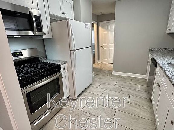 5th image of 2607 Petersburg St