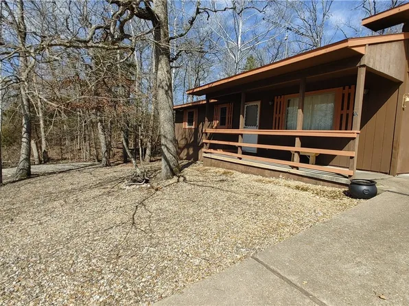 16 N Star Loop, Eureka Springs, AR 72631