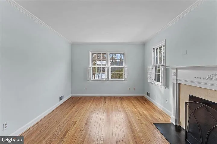 3 bed, 1152 sqft, $3,900 — Photo 4
