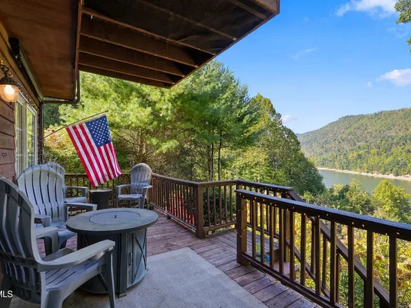 141 Terrace Private Dr, Butler, TN 37640