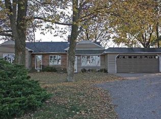 33321 Genoa Rd, Genoa, IL 60135