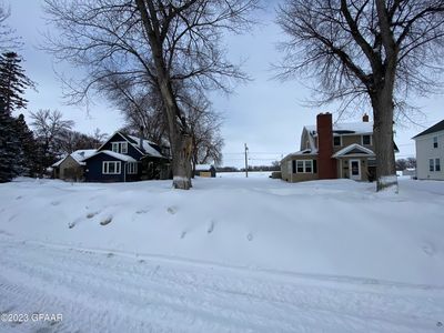 122 Conklin Ave, Grand Forks, ND, 58203