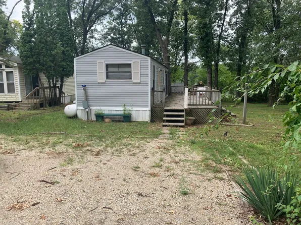 27/34 Woodhaven Dr E, Sublette, IL 61367