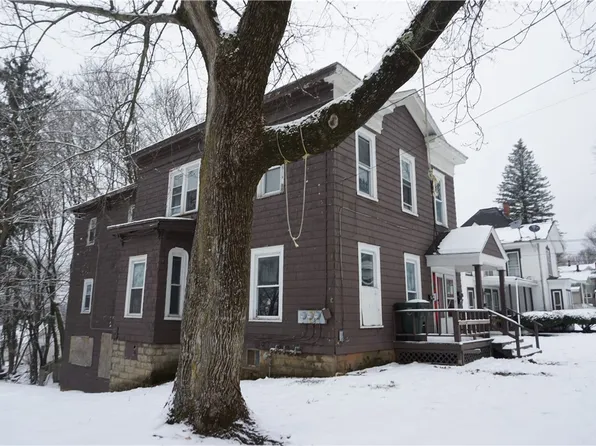 853 Prendergast Ave, Jamestown, NY 14701