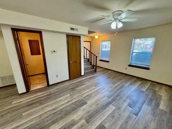 701-711 S Foster Ave, El Reno, OK 73036