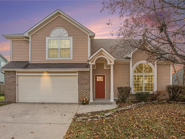 119 Broadmoor Dr, Louisburg, KS 66053