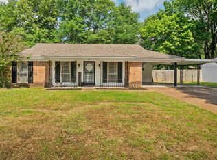 1077 Greenview Rd, Collierville, TN 38017