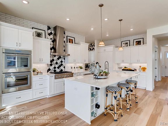 2nd image of 5531 Peacock Place