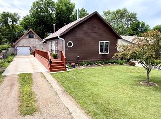 662 9th St SW, Huron, SD 57350