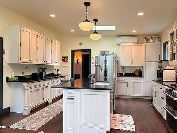 4th image of 85 Kelder Road