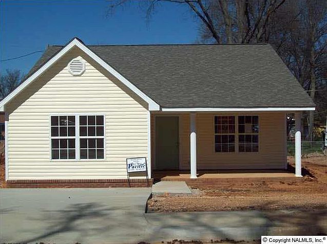 1st image of 2696 Wilson Dr