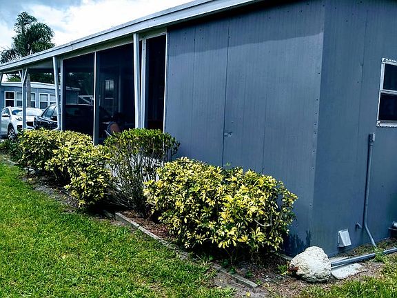 4th image of 31 Galeria Way