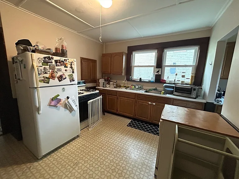 6 Belknap St — Photo 8