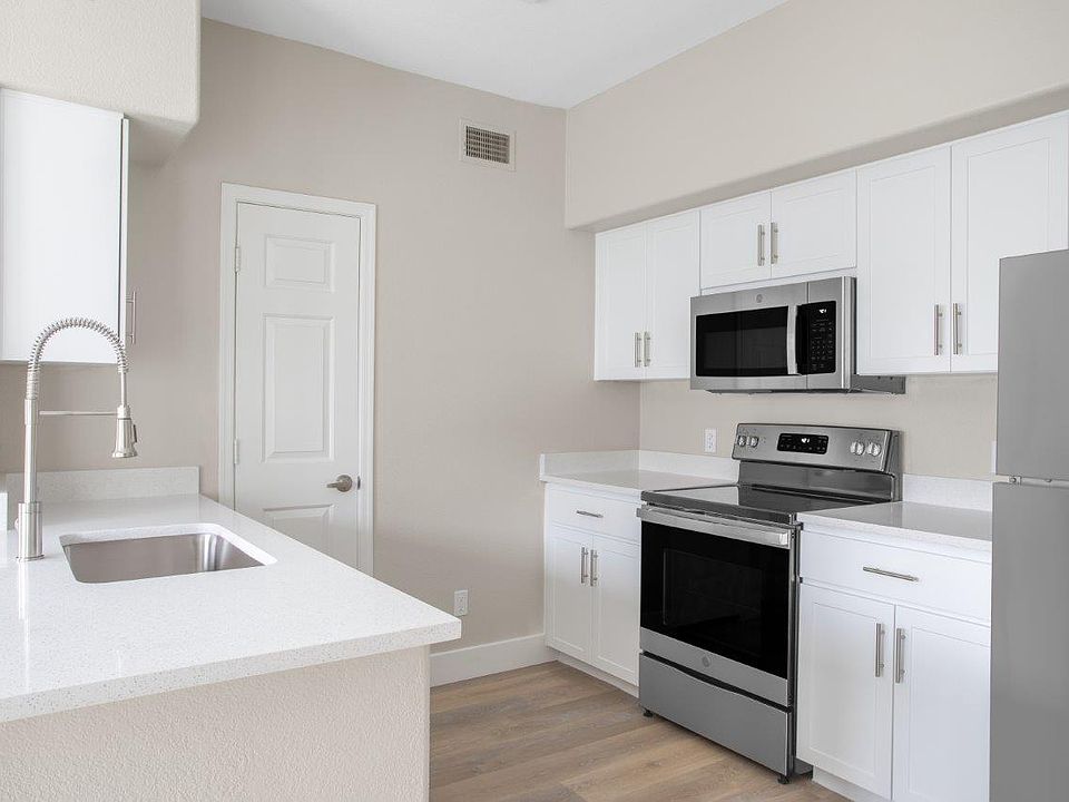 1st image of 17600 N 79th Ave #1103
