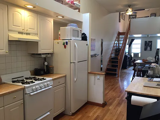 Rented by True Real Estate Group | media 4