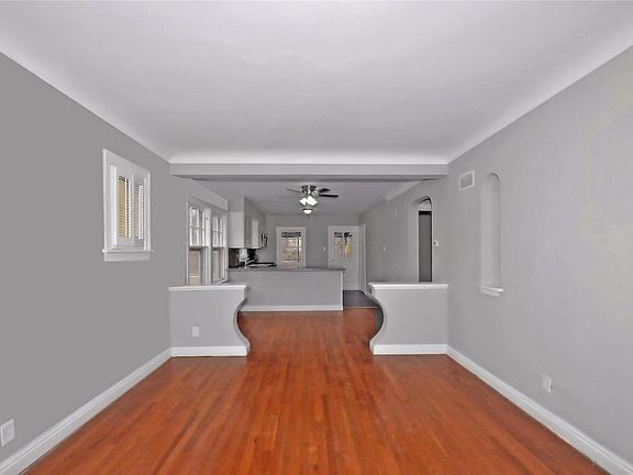 4th image of 212 Wiegel Dr