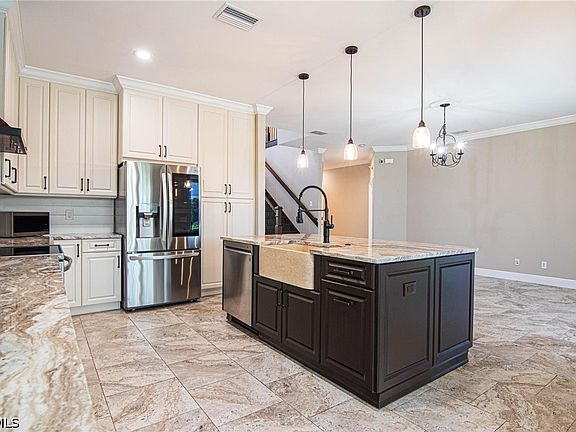 3rd image of 2534 Verdmont Ct