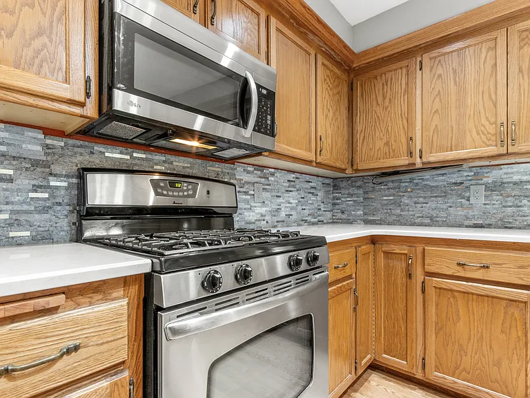 7126 New Washburn Way — Photo 14