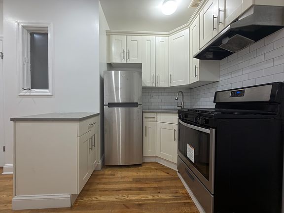 2nd image of 726 Bergen St APT 3RR