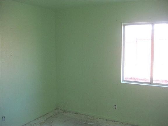2nd image of 7489 Seine Ave
