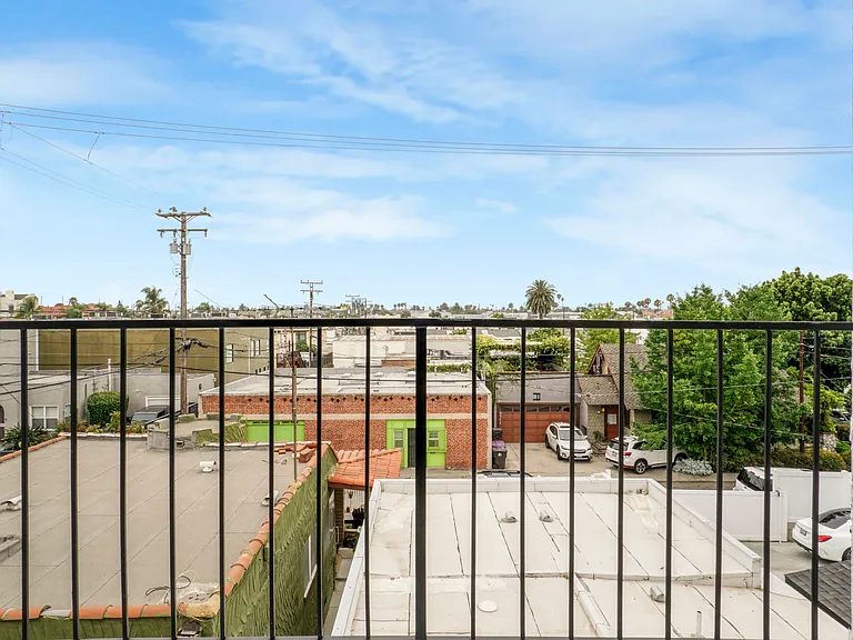 1410 Coronado Ave #8 — Photo 23