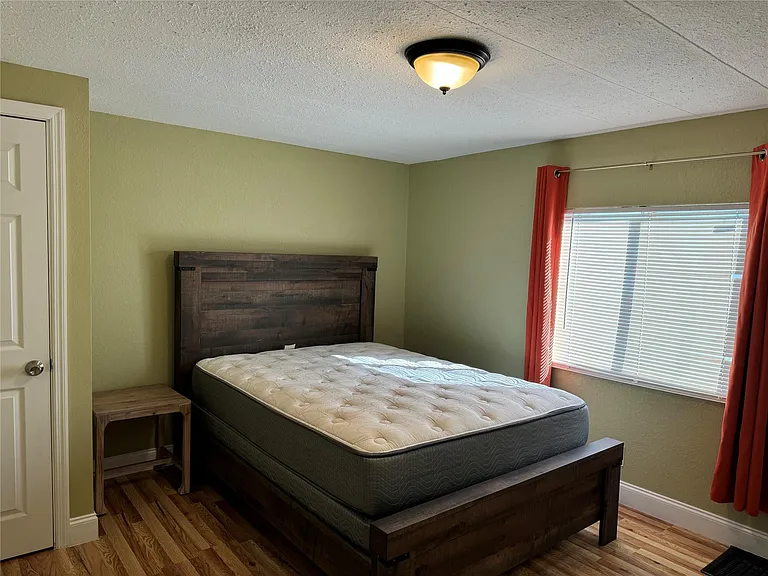3028 Lakeshore Dr — Photo 26