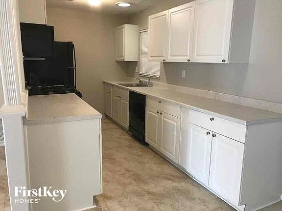 5th image of 618 E Helm Way