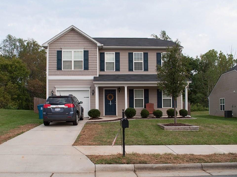 1st image of 1923 Newcomb Dr